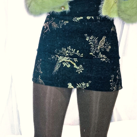 Mini skirt - Picture 5 of 5